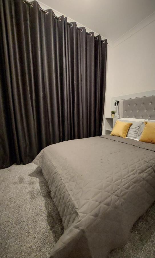 Modern & Bright, G/F, 1Br Apt. Real Hidden Gem Lejlighed Hamilton Eksteriør billede